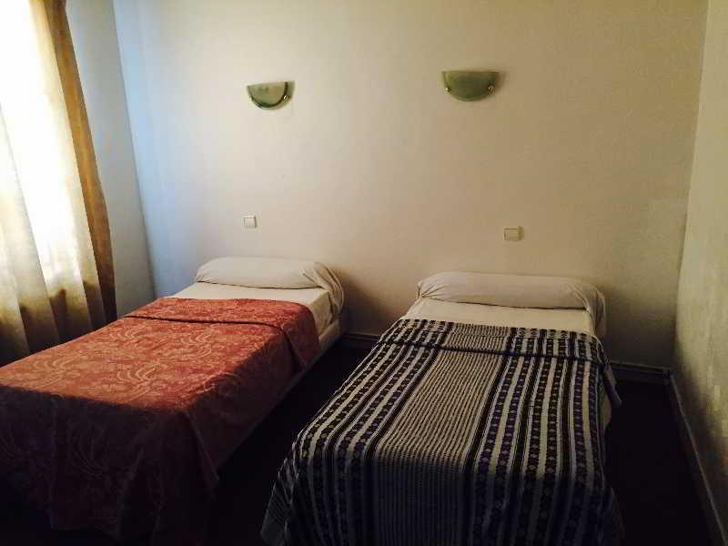 Hotel Normandy Дре Екстер'єр фото